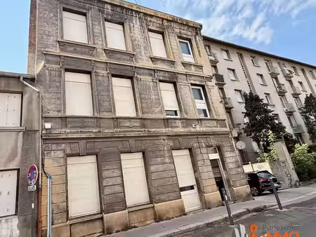maison 7 pièces 254 m²