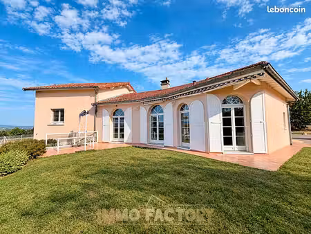 villa 6 pièces 155 m²