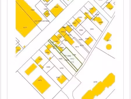 terrain constructible de 800 m²