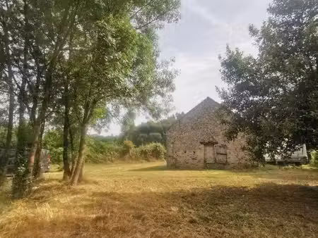 vente terrain avec bâtiment en pierre de 90 m2+ extension à réhabiliter en maison d'habita