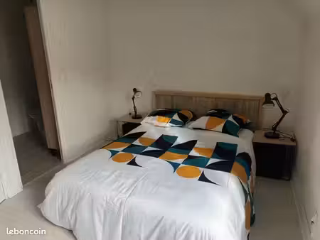 chambre meublée