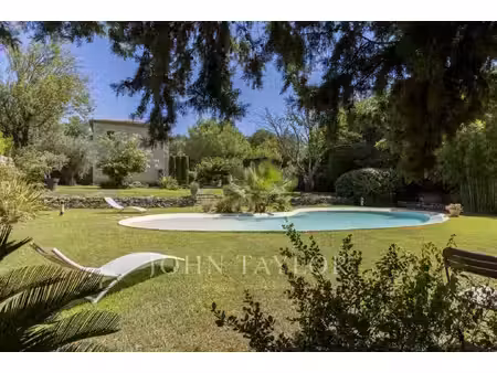 villa de luxe à vendre dans le quartier nord