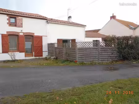 maison à la campagne de carquefou