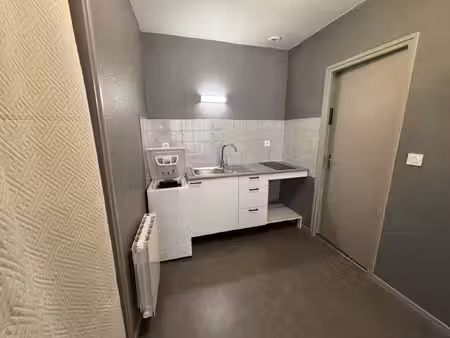 appartement 34 m² au rdc entièrement repeint