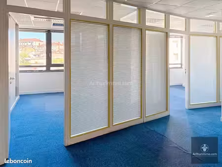bureaux  murs commerciaux 101 m² roanne