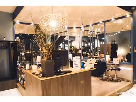 salon de coiffure mixte et barbier– saint-chamond centre-ville – 100 m² – clientèle fidèle