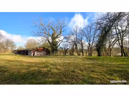 terrain 3994 m² mayrinhac-lentour