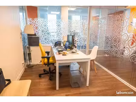 bureau privatif 15 m² tout équipé — 500 ht — saint-herblain