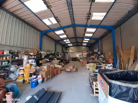 local 250 m² bouguenais