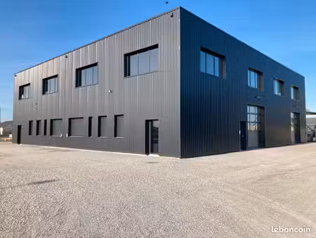 local d'activité de 280 m2 nort-sur-erdre