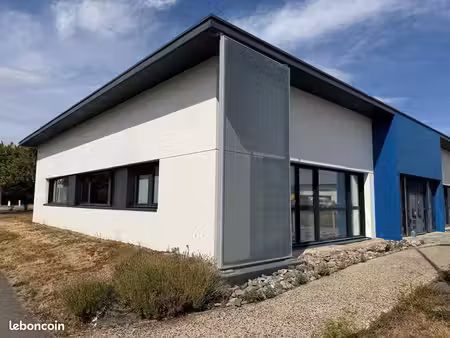 bureau 143 m²