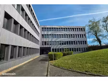 bureau 289 m² angers orgemont