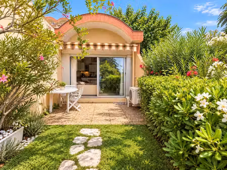 comme une maison: rez-de-jardin 2pcs + mezzanine