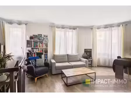 appartement 3 pièces  coeur bécon
