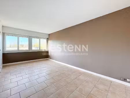 appartement 4 pièces à vendre - dernier étage avec vue sur cour à blois (cabochon)