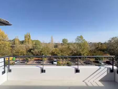 appartement t4  3 parkings  cave  piscine au parc de la maourine