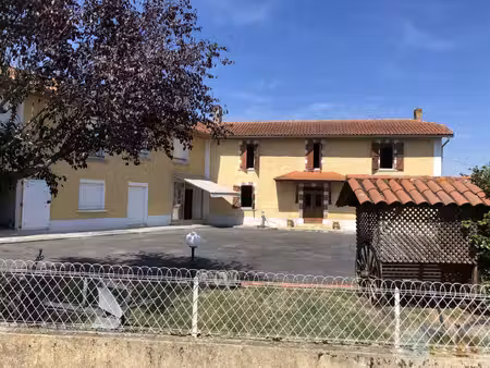 maison et dépendances