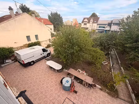 pablo picasso / palais de justice ? maison 66 m² + 610 m² de terrain + 2 garages rare sur 