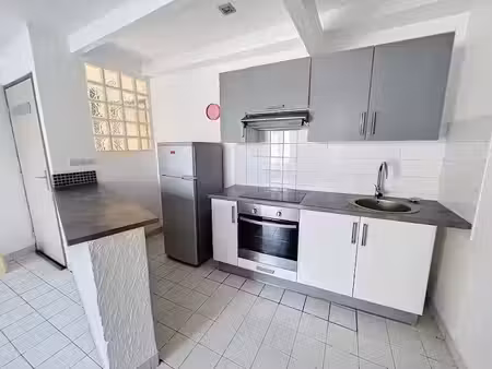 location appartement 2 pièces 35 m² à nancy (54000)  485 €