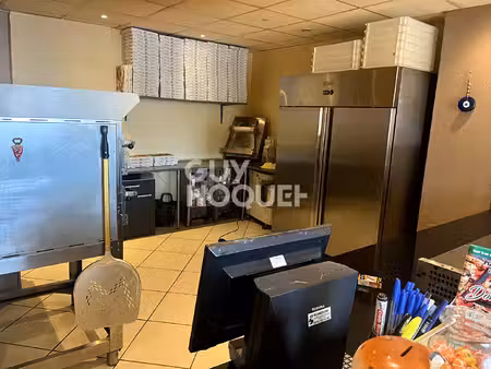 fond de commerce idealement bien placé
