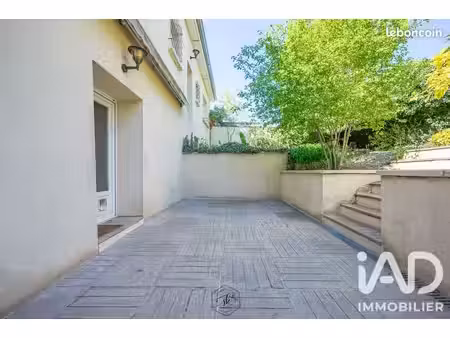maison familiale 7 pièces 208 m²