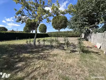 terrain 696 m² douchy les mines