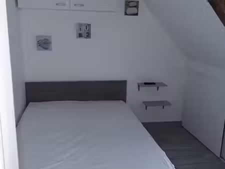 chambre meublée