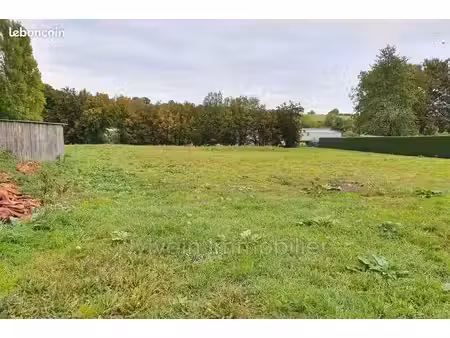 terrain 1600 m² songeons