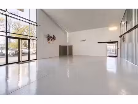 local commercial / local d’activité modulable et divisible de 530 m² – locminé