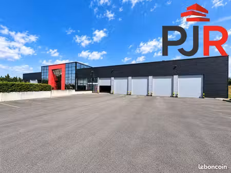 local 5230 m² flévy