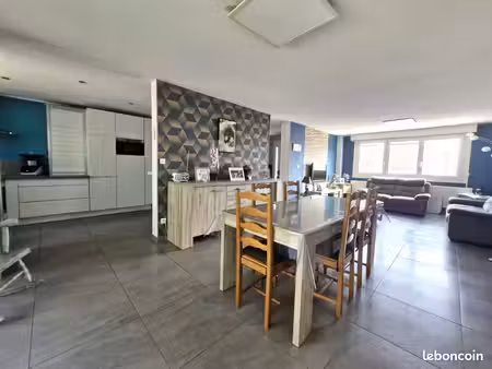 maison 5 pièces 128 m²