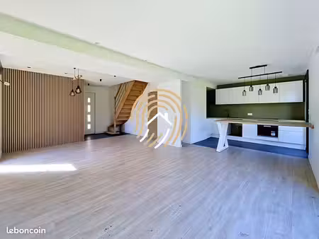 pavillon 5 pièces 83 m²