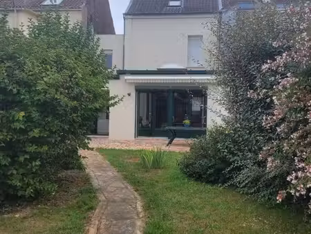 maison de ville 6 pièces 122 m²