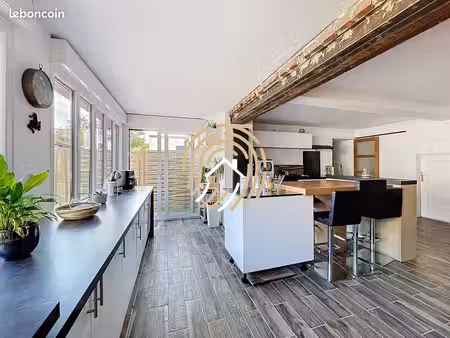 maison 7 pièces 171 m²