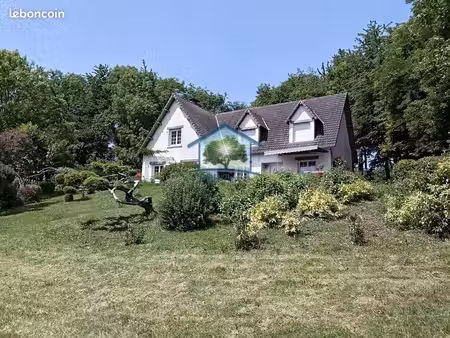 propriété 9 pièces 176 m²