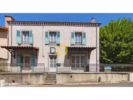 maison 8 pièces 208 m²