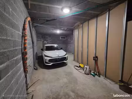garage / local 51 m² – 2 voitures – centre tarbes – eau + électricité