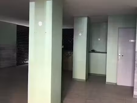 local commercial 140 m² douai