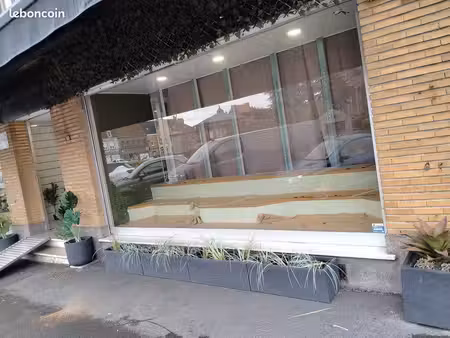 local commercial