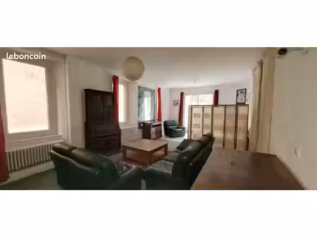 loft 60m2 meublé 600e chauffage eau et taxe ordures ménagères compris