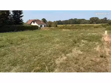 terrain 630 m² idron