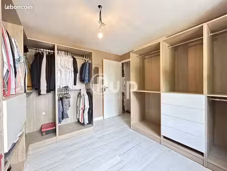 maison 6 pièces 110 m²