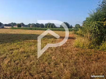 terrain 4371 m² artix