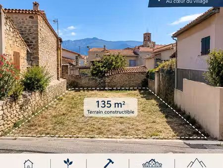 terrain constructible de 135 m²