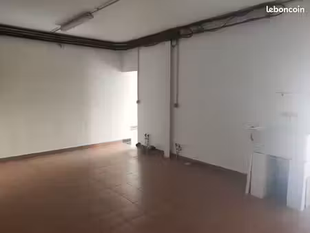 local commercial