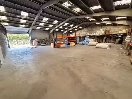entrepots avec bureaux