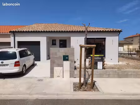 villa 3 pièces 70 m²