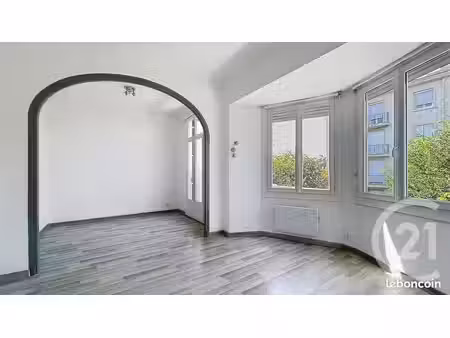 appartement 3 pièces 43 m²
