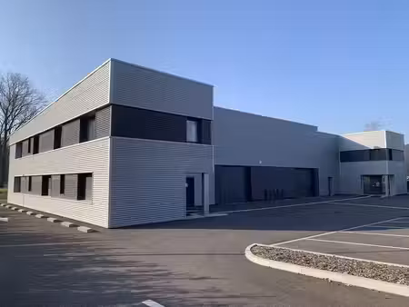 location local d’activités 722m²