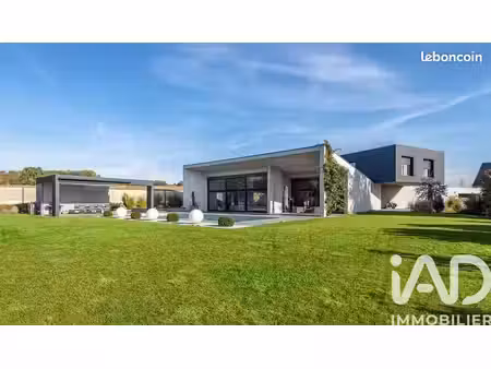 maison 7 pièces 389 m²